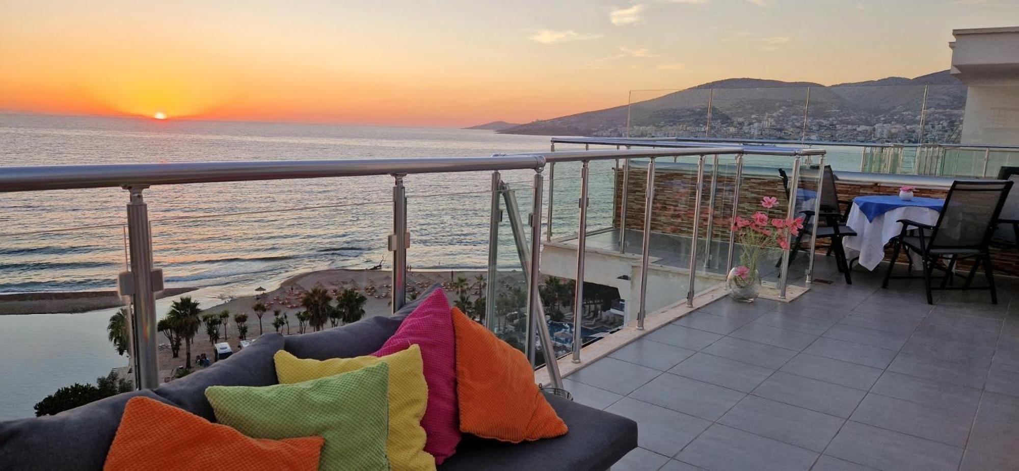 Sadet'S Penthouse Saranda Apartment Exterior photo