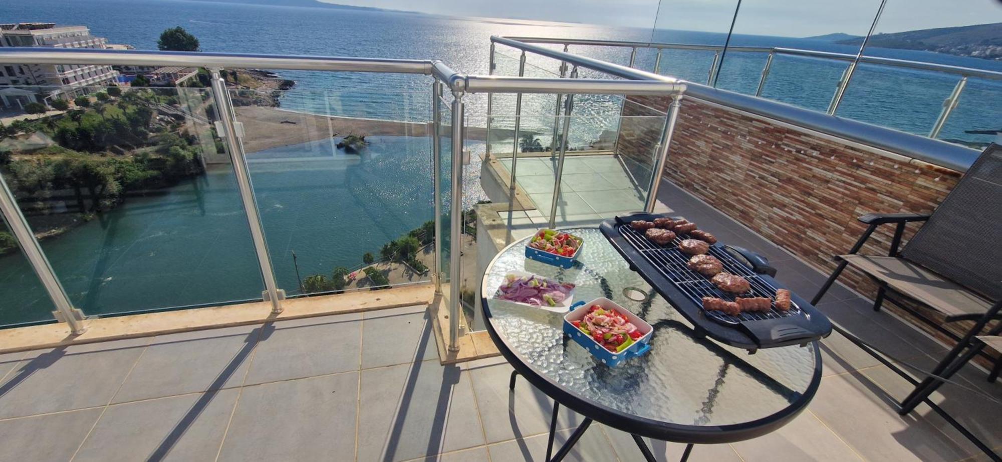 Sadet'S Penthouse Saranda Apartment Exterior photo