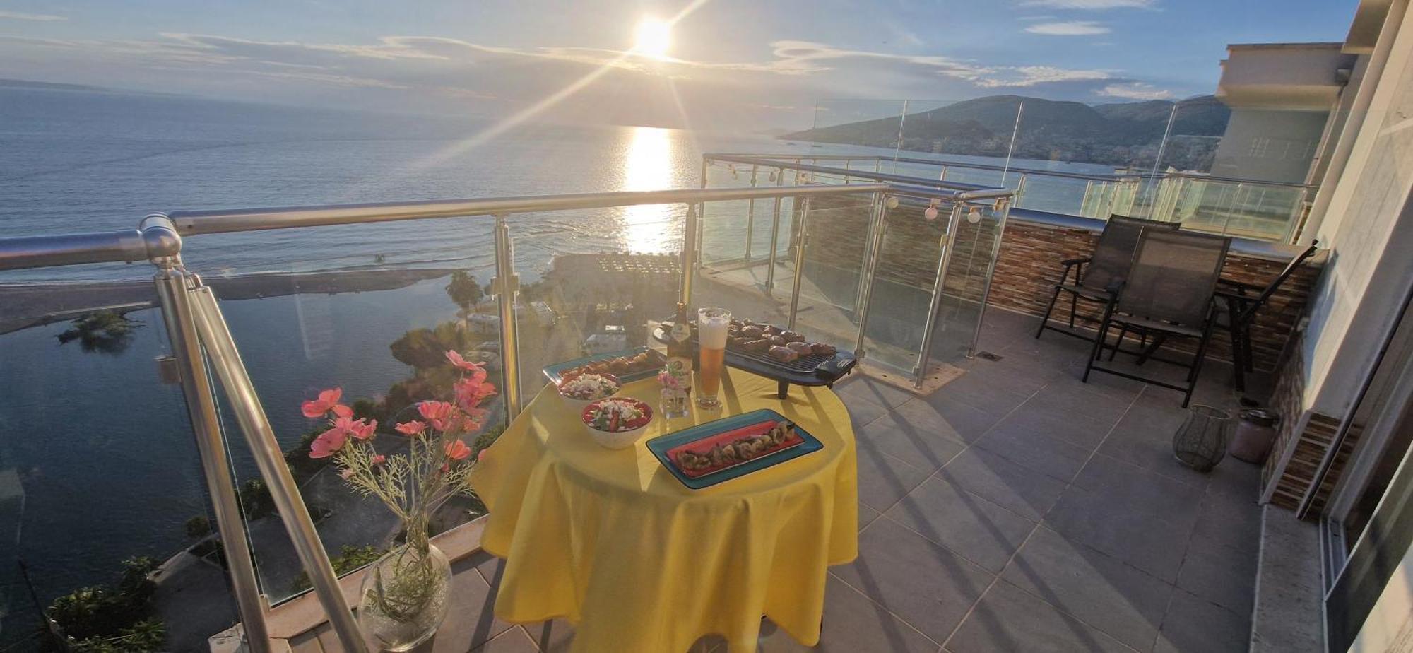 Sadet'S Penthouse Saranda Apartment Exterior photo